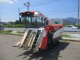 クボタ コンバイン 写真