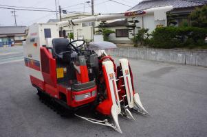 ヤンマー コンバイン 写真