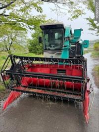 タカキタ 飼料収穫機 写真