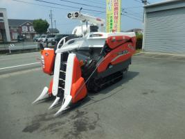 クボタ コンバイン 写真