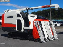 クボタ コンバイン 写真