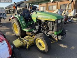 ジョンディア 草刈機 写真