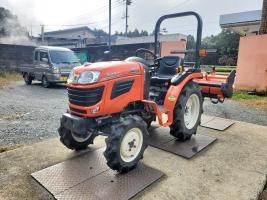 クボタ トラクター 写真