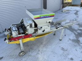 コンマ 床土入機 写真