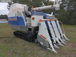 イセキ コンバイン 写真