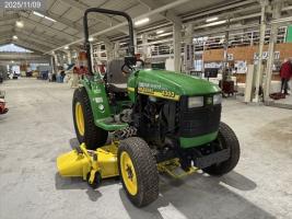 ジョンディア 草刈機 写真