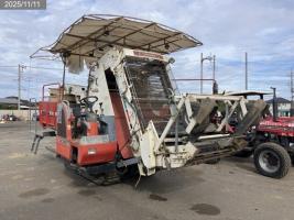 ヤンマー 玉葱収穫機 写真