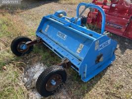 ノビリ ハンマーナイフモア 写真