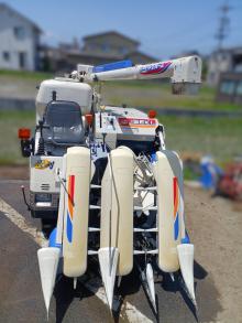 イセキ コンバイン 写真