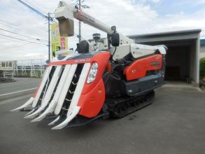 クボタ コンバイン 写真