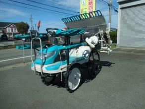 クボタ 田植機 写真
