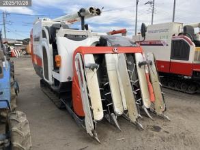 クボタ コンバイン 写真