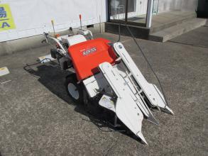 クボタ バインダー 写真