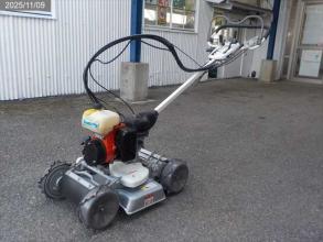 イセキ 草刈機 写真