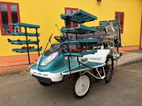 クボタ 田植機 写真