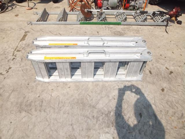 アルミブリッジ NSBW-240-30-0.8 写真３