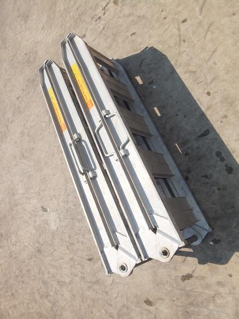 アルミブリッジ NSBW-240-30-0.8 写真４