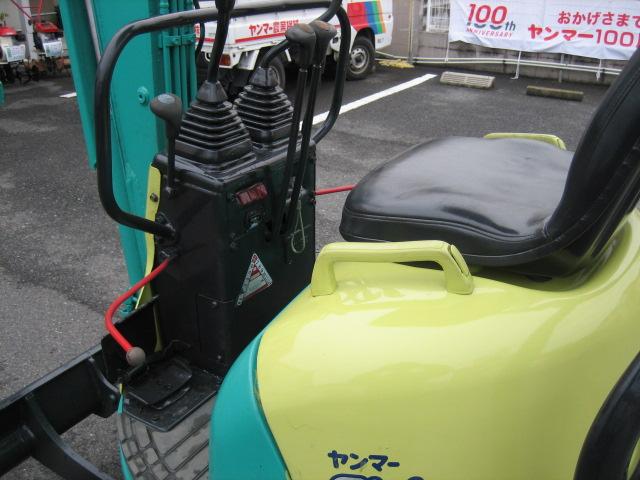 バックホー SV13 (1.3tクラス） 写真６