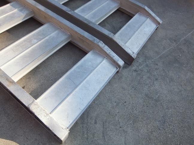 アルミブリッジ NSBW240-30-0.8 写真２