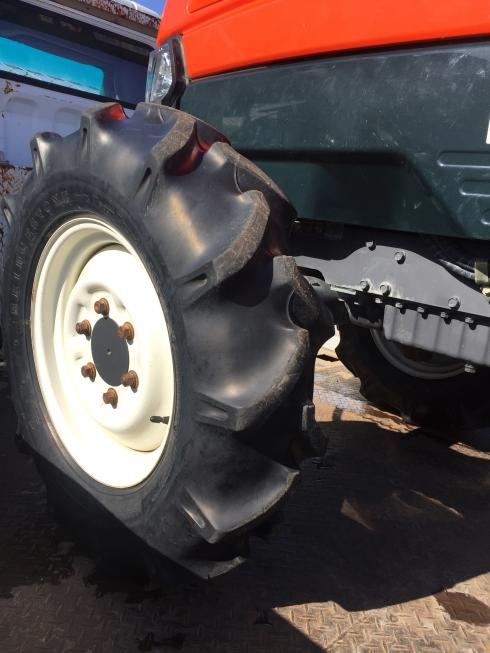 トラクター KL300 写真４