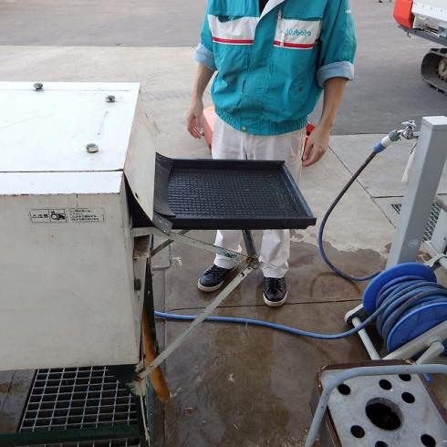 苗箱洗浄機 埼玉 動画有 苗箱洗浄機　NBC-400 破格!! 引取で 写真４