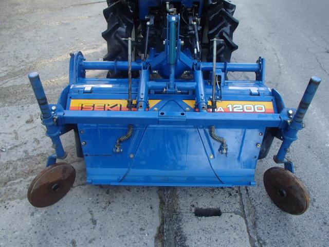 トラクター  TU140   写真４