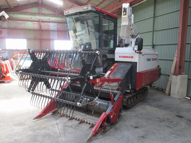 普通型コンバイン YH400 写真７