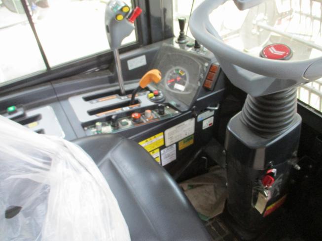 普通型コンバイン YH400 写真４