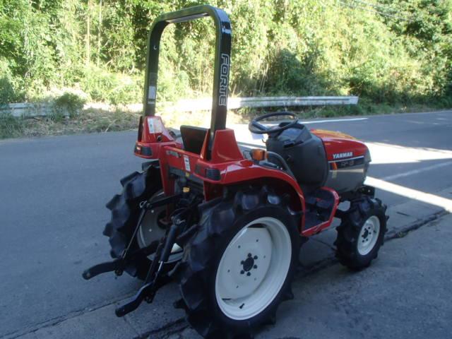 トラクター AF-18　新品ウッドチッパーMKW-100付   写真３