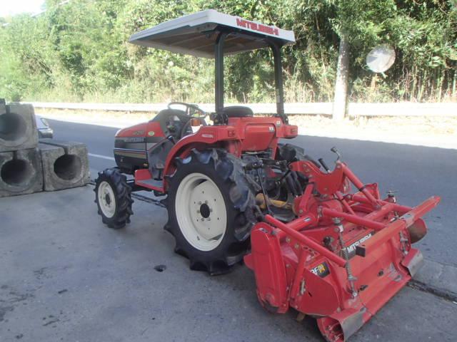 トラクター  MT241  写真２