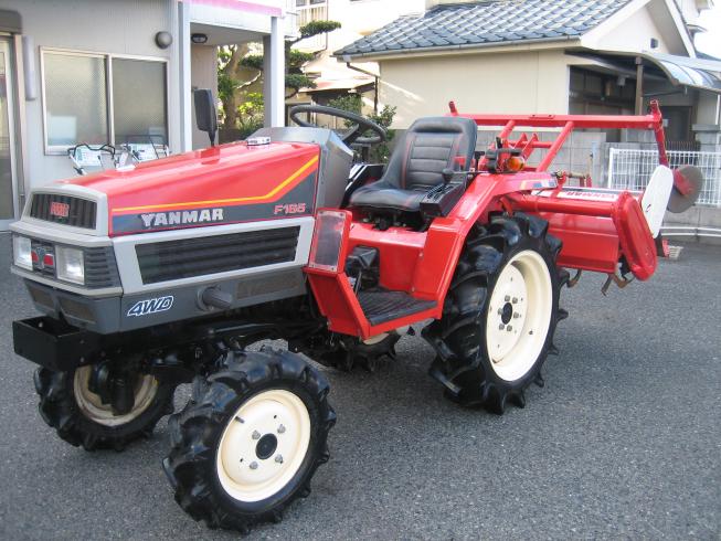 トラクター F165DAS(16.5馬力） 写真２