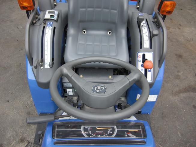 トラクター TM170－KXZA3V 写真４