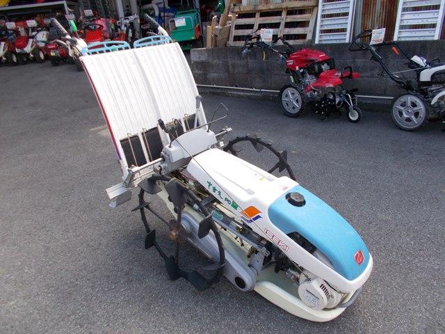 田植機 PC2D-70 写真２