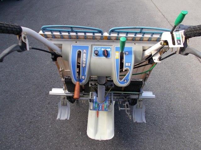 田植機 PC2D-70 写真５