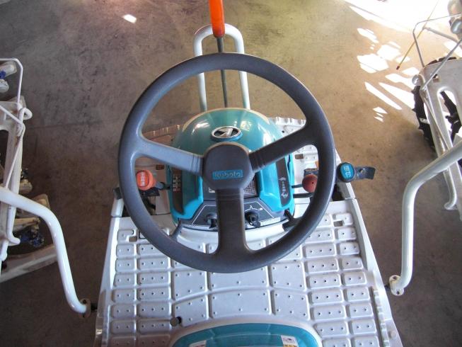 田植機 JJ4-H  写真２