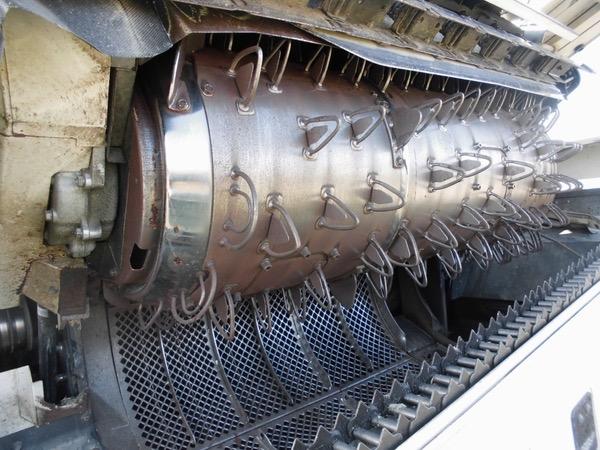 コンバイン V698 写真７