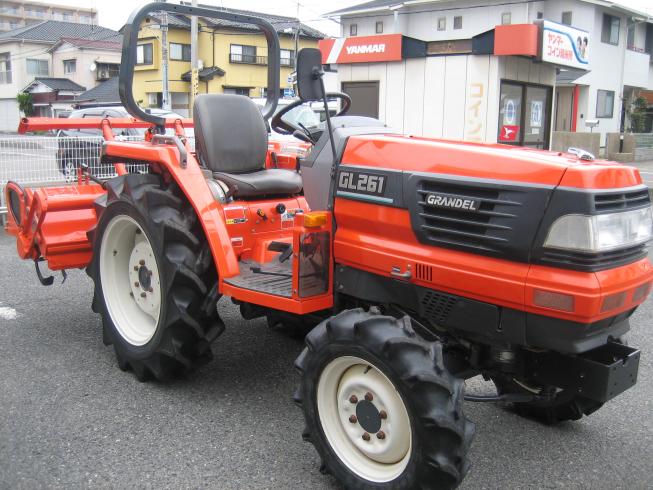 トラクター GL261 27馬力 写真４
