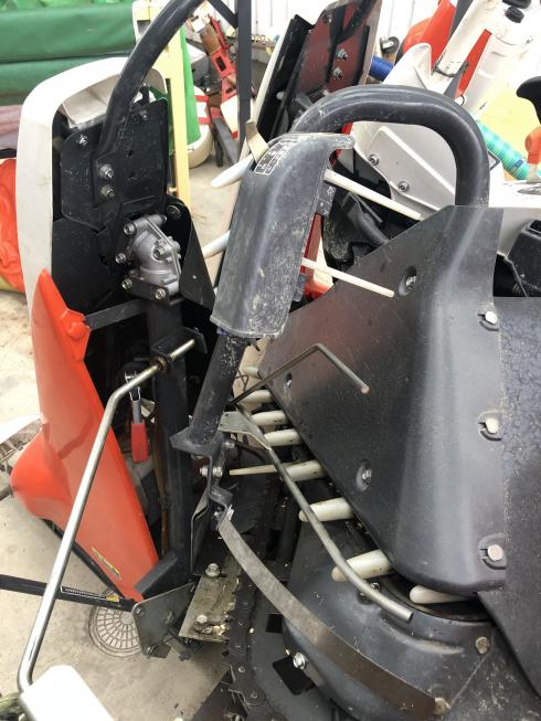 コンバイン ER213 写真６