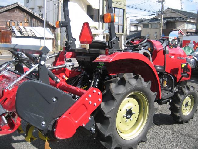 トラクター YT221XUKS4 写真５