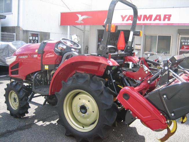 トラクター YT221XUKS4 写真４