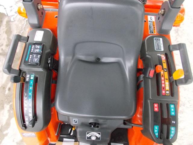 トラクター GB130BMA 写真５