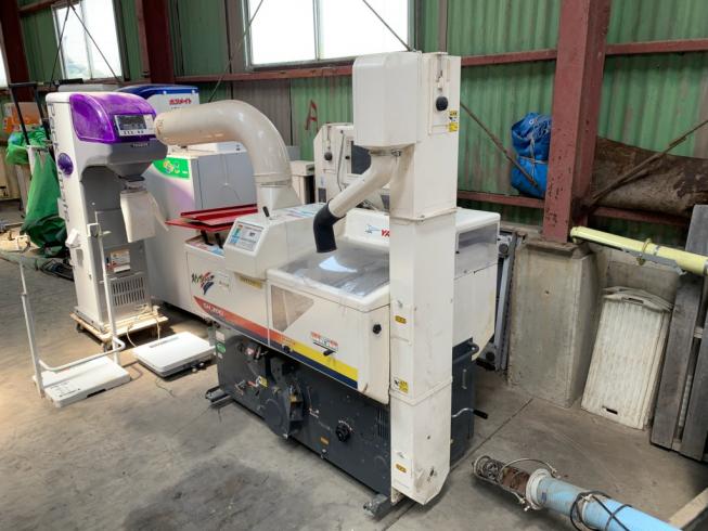 籾摺り機 SH300A 写真２