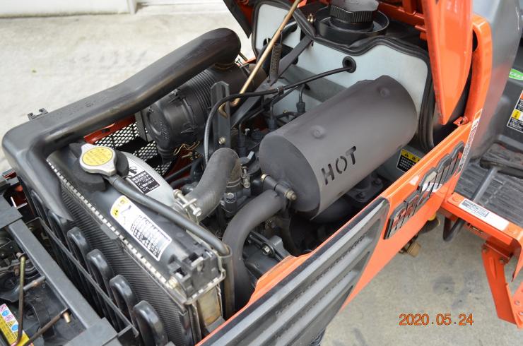 トラクター GB200FBMARF14B 写真４