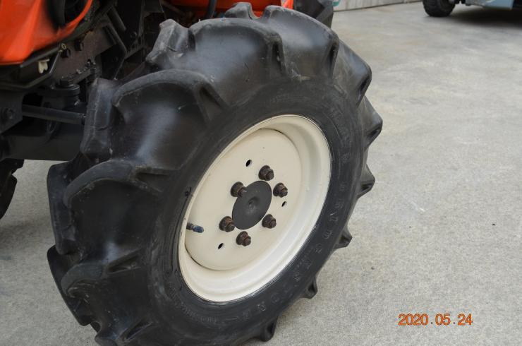 トラクター GB200FBMARF14B 写真５