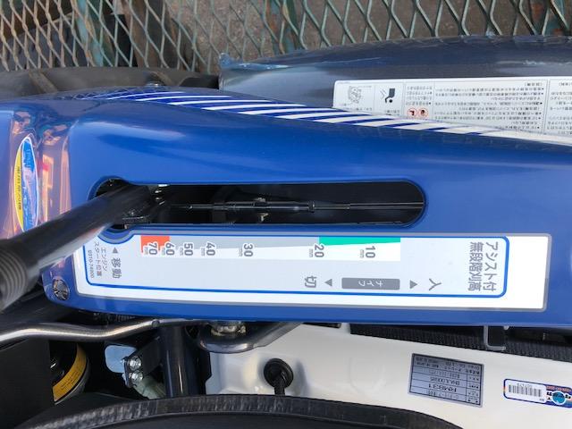 草刈機 RM831 写真３