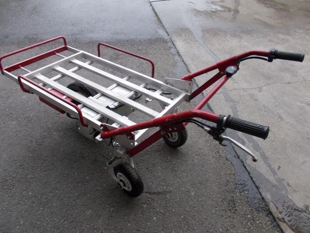 運搬機 電動猫吉3輪タイプ 写真４