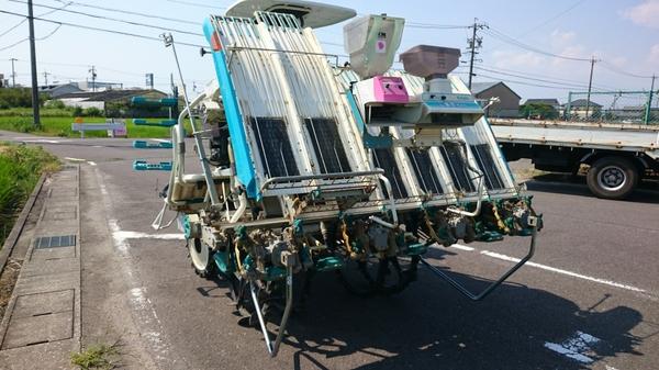 田植機 EP8D-F 写真２