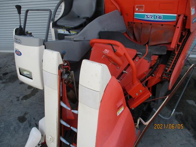 コンバイン SR16GDW 写真６