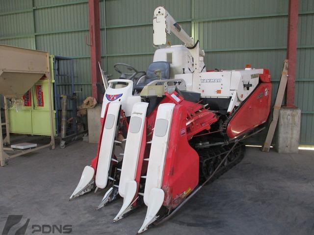 コンバイン GC322 写真３