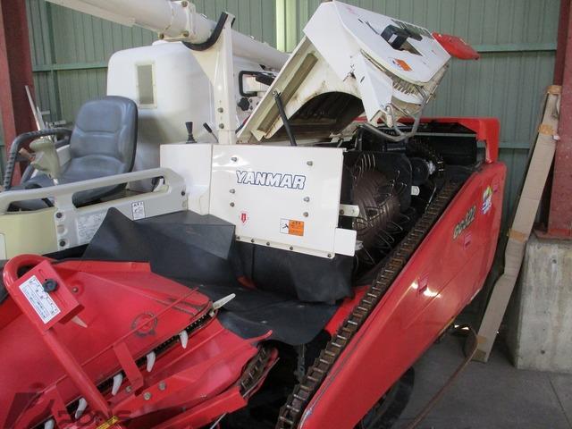 コンバイン GC322 写真５